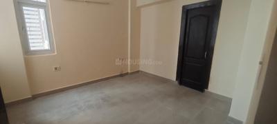 Bedroom Image of 1320 Sq.ft 3 BHK Apartment / Flat for rent in Amrapali Empire, Crossings Republik Ghaziabad for Rs. 24000