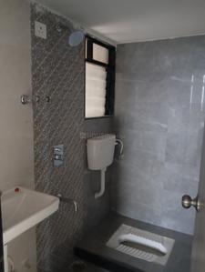 Bathroom Image of 600 Sq.ft 1 BHK Apartment / Flat for rent in Kohinoor Prime, Ulhasnagar Thane for Rs. 14500