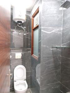 Common Bathroom Image of 650 Sq.ft 2 BHK Builder Floor for sale in Sector 8 Dwarka New Delhi for Rs. 10000000