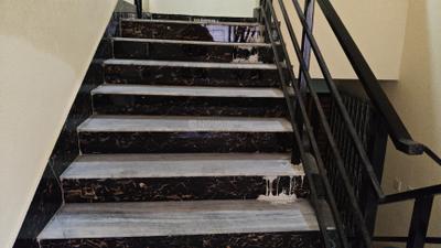 Staircase Image of 490 Sq.ft 1 BHK Apartment / Flat for sale in Keshtopur Kolkata for Rs. 1900000