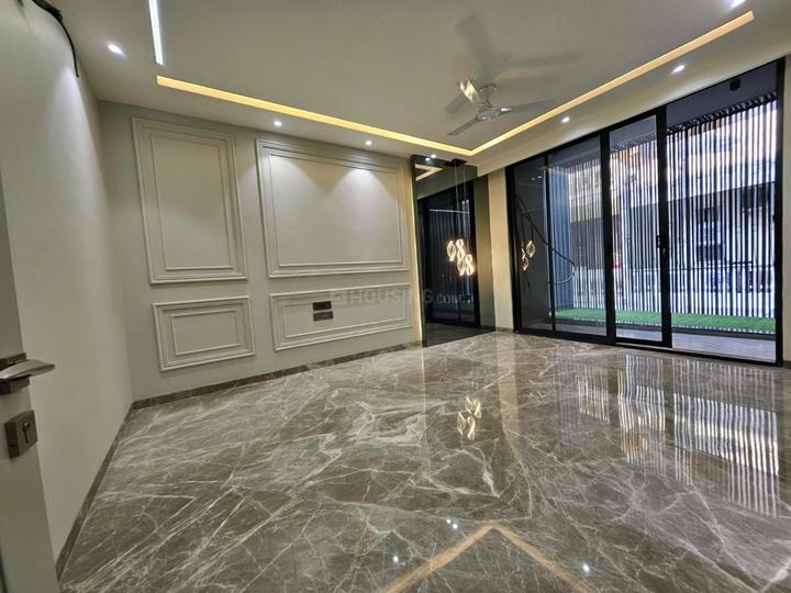 New Friends Colony Main Image 1