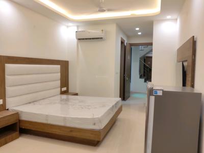 Bedroom Image of 580 Sq.ft 1 RK Builder Floor for rent in Tulip Monsella, Sector 53 Gurgaon for Rs. 26500
