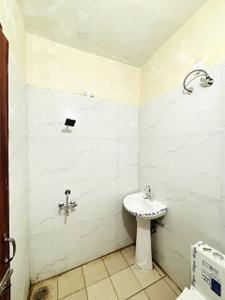 Bathroom Image of 900 Sq.ft 2 BHK Apartment / Flat for sale in Qila Mohalla Ludhiana for Rs. 4890000