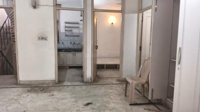 Living Room Image of 850 Sq.ft 2 BHK Builder Floor for rent in Arjun Nagar New Delhi for Rs. 27000
