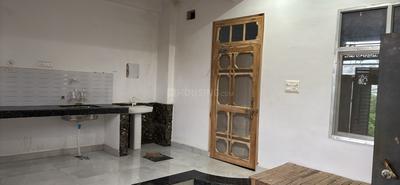 Kitchen Image of 650 Sq.ft 1 BHK Independent House for rent in Roberts Lines Lucknow for Rs. 7000
