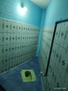 Bathroom Image of 350 Sq.ft 1 BHK Independent House for rent in PN Pudur Coimbatore for Rs. 7500