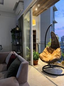 Image of 1500 Sq.ft 4 BHK Apartment / Flat for sale in Runwal Reserve, Worli, Mumbai for Rs. 102500000