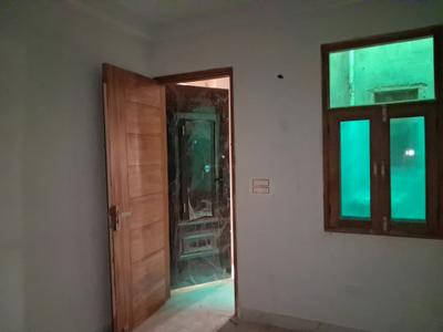 Bedroom Image of 1000 Sq.ft 2 BHK Apartment / Flat for sale in Sector 73 Noida for Rs. 3600000