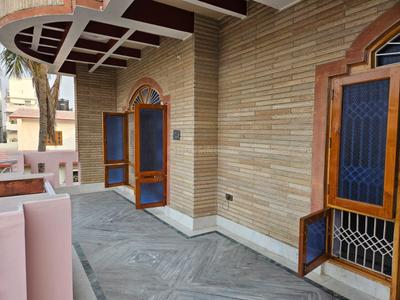 Balcony Image of 1400 Sq.ft 4 BHK Apartment / Flat for rent in Rukanpura Patna for Rs. 40000