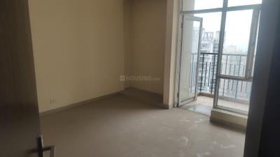 Bedroom Image of 1545 Sq.ft 3 BHK Apartment / Flat for sale in Mahagun Mascot, Crossings Republik Ghaziabad for Rs. 12100000