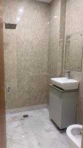 Bathroom Image of 720 Sq.ft 2 BHK Builder Floor for rent in Kotla Mubarakpur New Delhi for Rs. 40000