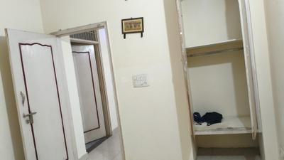 Bedroom Image of 700 Sq.ft 2 BHK Apartment / Flat for rent in Chhattarpur New Delhi for Rs. 15000