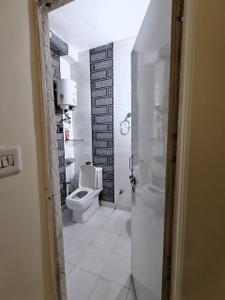 Bathroom Image of 1100 Sq.ft 3 BHK Apartment / Flat for sale in Vikaspuri New Delhi for Rs. 10000000