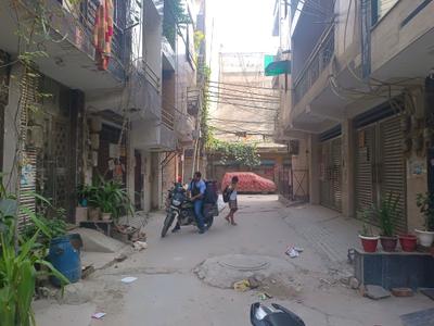Image of 594 Sq.ft Residential Plot / Land for sale in Dwarka Mor, New Delhi for Rs. 11500000