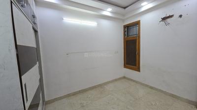 Bedroom Image of 915 Sq.ft 3 BHK Builder Floor for rent in Sector 15 Dwarka New Delhi for Rs. 25000