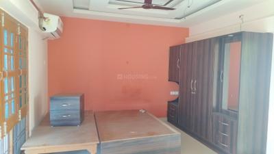 Bedroom Image of 800 Sq.ft 1 RK Independent House for rent in Rajajipuram Lucknow for Rs. 8000