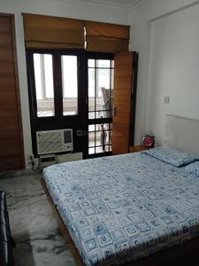 Bedroom Image of 2000 Sq.ft 4 BHK Apartment / Flat for sale in  Eastend Apartments, Indirapuram Ghaziabad for Rs. 22500000
