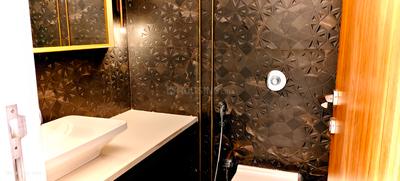 Bathroom Image of 1800 Sq.ft 4 BHK Apartment / Flat for sale in Shraddha Skyline, Borivali West Mumbai for Rs. 70600000