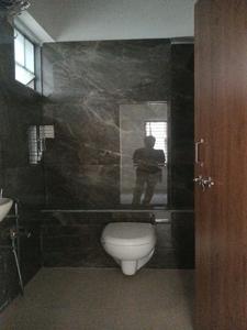 Common Bathroom Image of 3200 Sq.ft 4 BHK Apartment / Flat for sale in Shilp Paradise, Bodakdev Ahmedabad for Rs. 26500000