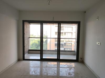 Living Room Image of 2500 Sq.ft 4 BHK Apartment / Flat for rent in Thaltej Ahmedabad for Rs. 130000