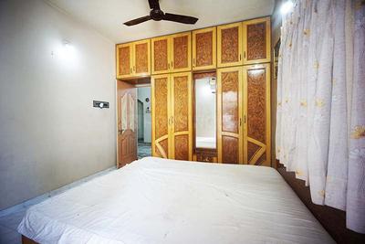 Bedroom Image of 2025 Sq.ft 4 BHK Apartment / Flat for sale in Maninagar Ahmedabad for Rs. 11800000