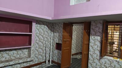 Bedroom Image of 1000 Sq.ft 2 BHK Independent House for rent in Alambagh Lucknow for Rs. 5500