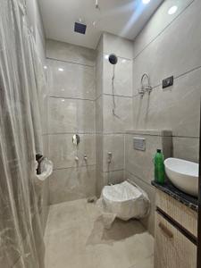 Bathroom Image of 800 Sq.ft 2 BHK Builder Floor for sale in Paschim Vihar New Delhi for Rs. 13500000