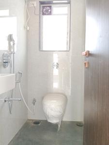 Common Bathroom Image of 650 Sq.ft 2 BHK Apartment / Flat for sale in Mulund East Mumbai for Rs. 14000000