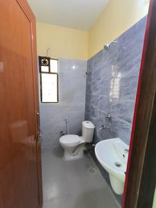Bathroom Image of 755 Sq.ft 2 BHK Apartment / Flat for rent in Renaissance Solis, Goda Bardhaman for Rs. 13000