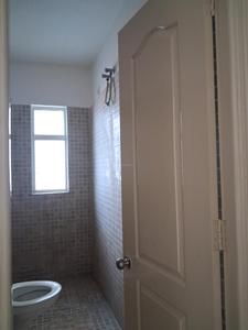 Common Bathroom Image of 1565 Sq.ft 3 BHK Apartment / Flat for sale in Paras Tierea, Sector 137 Noida for Rs. 14000000