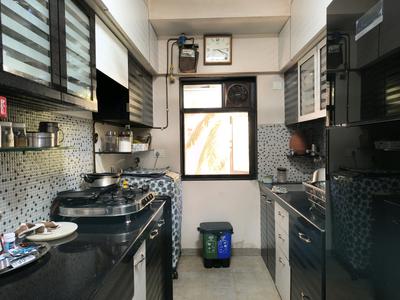 Kitchen Image of 750 Sq.ft 2 BHK Apartment / Flat for sale in Santacruz West Mumbai for Rs. 41000000