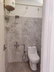 Bathroom Image of 900 Sq.ft 2 BHK Apartment / Flat for rent in Mahadevapura Bengaluru for Rs. 35000