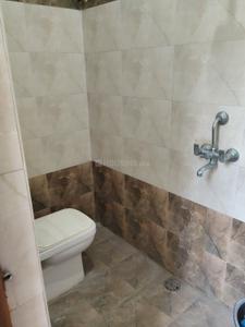 Bathroom Image of 1000 Sq.ft 2 BHK Apartment / Flat for rent in Mehdipatnam Hyderabad for Rs. 26000