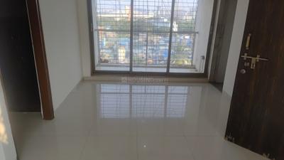 Living Room Image of 600 Sq.ft 1 BHK Apartment / Flat for rent in Santacruz East Mumbai for Rs. 50000