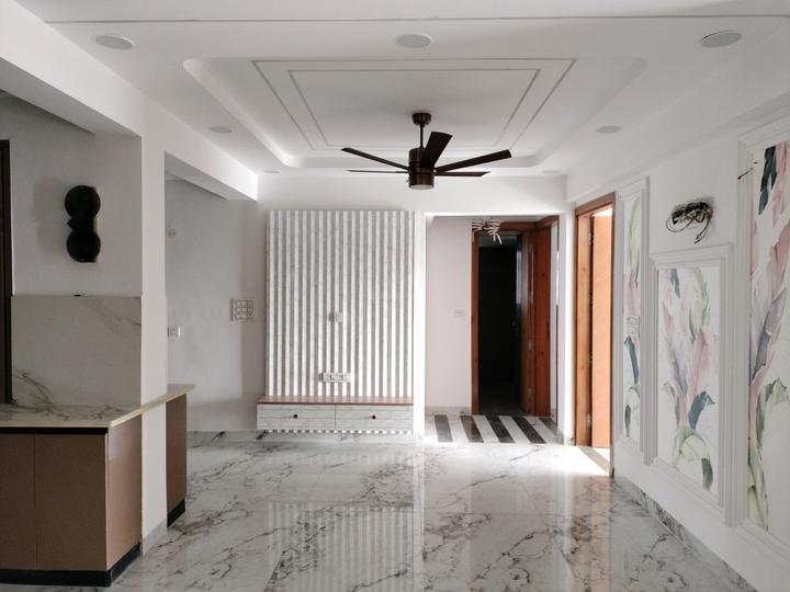 Sant Sundar Das Apartments Living Room 1