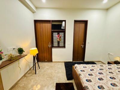 Bedroom Image of 750 Sq.ft 1 BHK Builder Floor for rent in Sector 52 Gurgaon for Rs. 23000