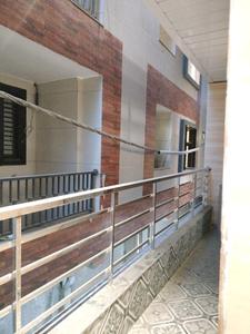 Bedroom One Image of 915 Sq.ft 3 BHK Builder Floor for sale in Raju Parak Extension New Delhi for Rs. 7500000