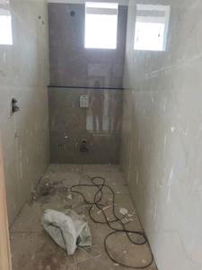 Common Bathroom Image of 1620 Sq.ft 3 BHK Apartment / Flat for sale in Neknampur Hyderabad for Rs. 10530000