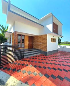 Image of 750 Sq.ft 2 BHK Independent House for sale in Alangad, Kochi for Rs. 3300000