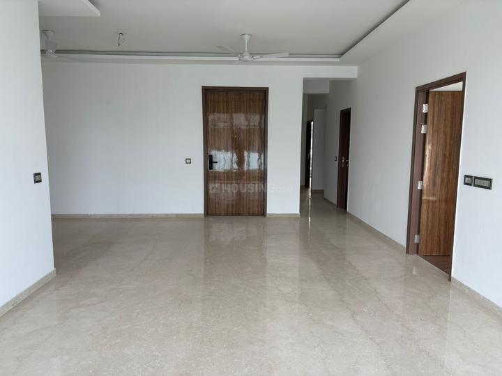 DLF Phase 4 Hall 1