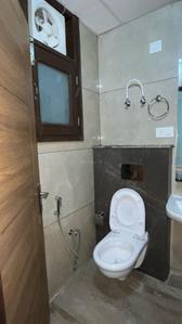 Bathroom Image of 903 Sq.ft 2 BHK Apartment / Flat for rent in Gillco Palms, Sector 115 Mohali for Rs. 19000