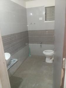 Bathroom Image of 945 Sq.ft 2 BHK Apartment / Flat for sale in Shree Paradise Palms, Makarpura Vadodara for Rs. 3090000