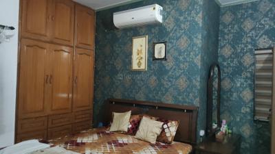 Bedroom Image of 1430 Sq.ft 3 BHK Apartment / Flat for sale in Ramprastha Greens, Vaishali Ghaziabad for Rs. 16500000