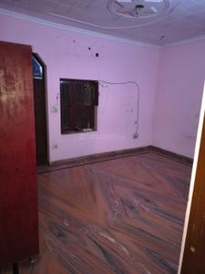 Bedroom Image of 1000 Sq.ft 2 BHK Builder Floor for rent in Sector 7 Gurgaon for Rs. 15000