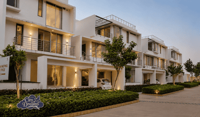 Image of 2800 Sq.ft 4 BHK Independent House for sale in Shankar Nagar, Raipur for Rs. 15000005