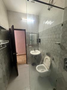 Bathroom Image of 1200 Sq.ft 2 BHK Builder Floor for rent in Sector 63 A Noida for Rs. 31500