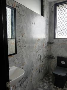 Bathroom Image of 1800 Sq.ft 2 BHK Builder Floor for rent in Vasant Kunj New Delhi for Rs. 40000