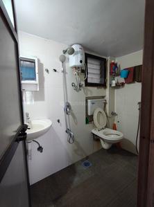 Bathroom Image of 440 Sq.ft 1 BHK Apartment / Flat for sale in Dahisar West Mumbai for Rs. 11500000