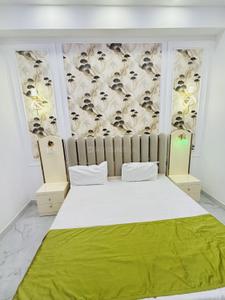 Bedroom Image of 1350 Sq.ft 3 BHK Apartment / Flat for sale in Icon Suman Enclave, Sector 107 Noida for Rs. 8775000