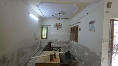 Living Room Image of 400 Sq.ft 1 BHK Apartment / Flat for rent in Pitampura New Delhi for Rs. 20000
